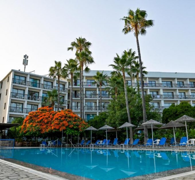 Veronica Hotel