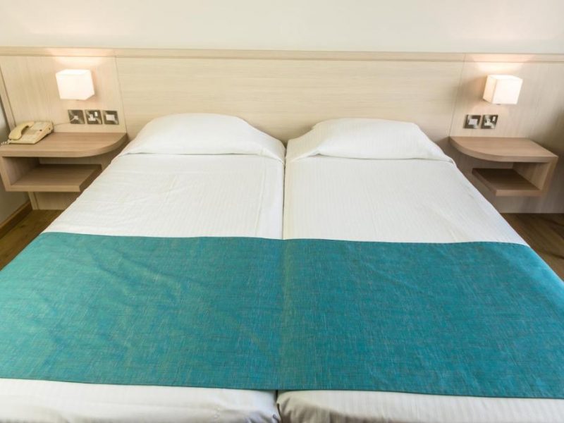 Double or Twin Room with Sea View
